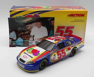 ** With Picture of Driver Autographing Diecast ** Robby Gordon Autographed 2004 Fruit of the Loom 1:24 Nascar Diecast ** With Picture of Driver Autographing Diecast ** Robby Gordon Autographed 2004 Fruit of the Loom 1:24 Nascar Diecast